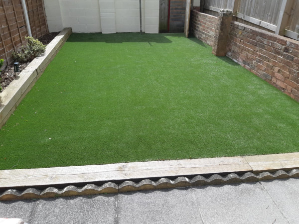ARTIFICIAL GRASS SERVICES FROM EXE-TERIOR LANDSCAPING & PATIOS EXETER